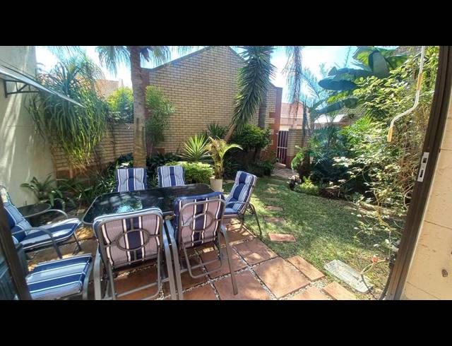 2 BEDROOM PROPERTY TO RENT IN MORELETAPARK